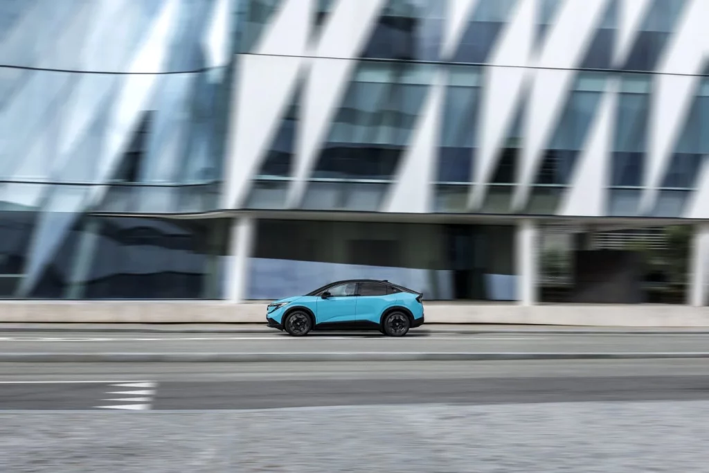 Al volante del Nissan Leaf 2026: El pionero sigue su propio camino 27 Motor16 Nissan Leaf 2026 23 Motor16