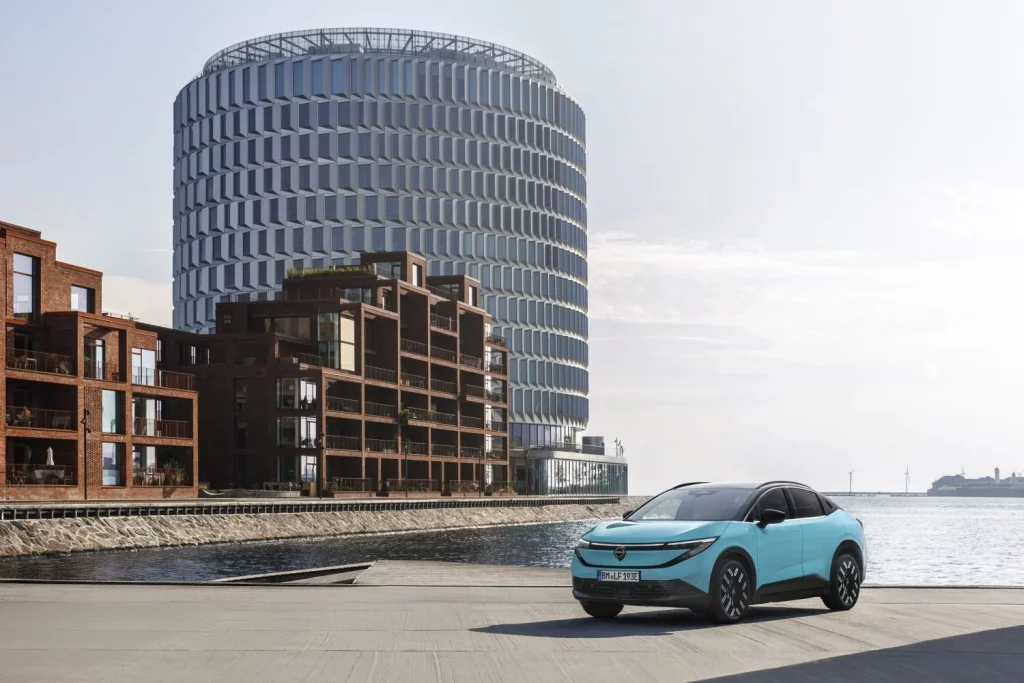 Al volante del Nissan Leaf 2026: El pionero sigue su propio camino 61 Motor16 Nissan Leaf 2026 62 Motor16