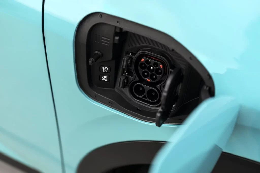Al volante del Nissan Leaf 2026: El pionero sigue su propio camino 75 Motor16 Nissan Leaf 2026 79 Motor16