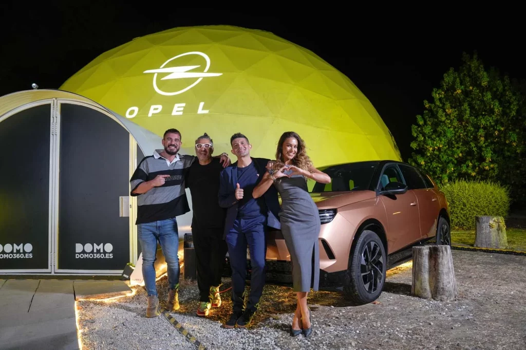 Lara Álvarez, 'enamorada' de tres SUV de Opel: sigue la historia en la miniserie 'German SUV & Friends' 1 Motor16 OPEL German SUV Friends MINISERIE9 Motor16