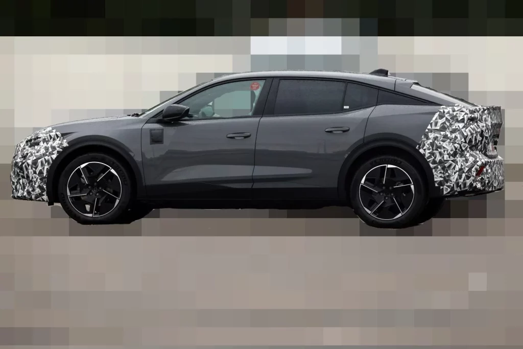 Fotos espía del Peugeot 408 2026 1 Motor16 Peugeot 408 2026 (5)