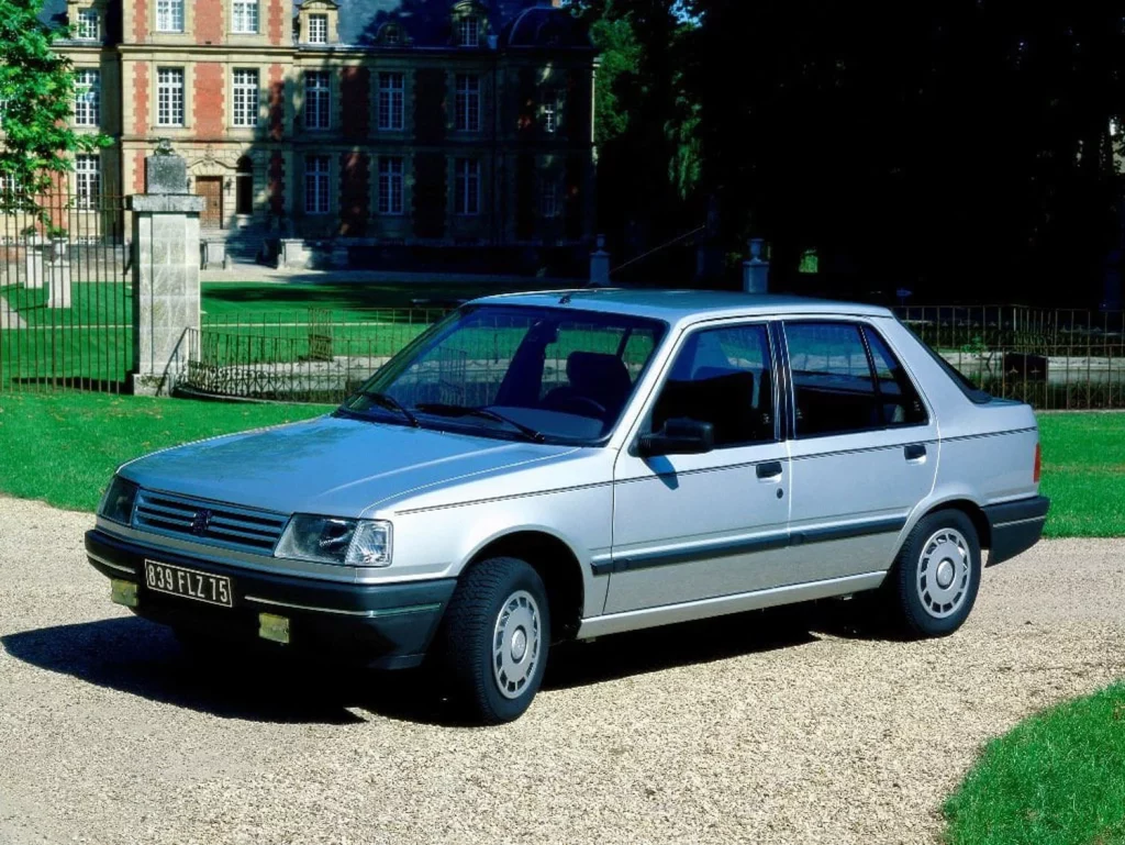 El Peugeot que nunca debió llamarse Peugeot cumple 40 años 5 Motor16 Peugeot309 2 Motor16