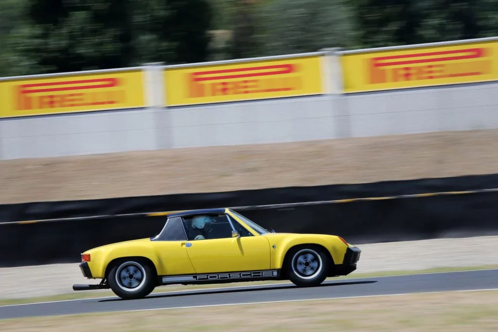 Pirelli lanza neumáticos para los Porsche clásicos: del 356 al 997 8 Motor16 Pirelli lanza neumáticos para los Porsche clásicos: del 356 al 997