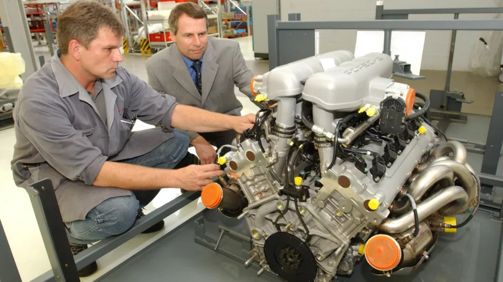Porsche Carrera GT 12 Motor16