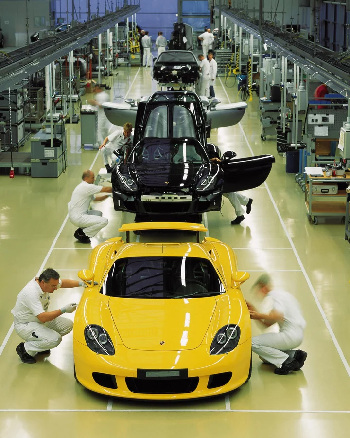 Porsche Carrera GT 41 Motor16