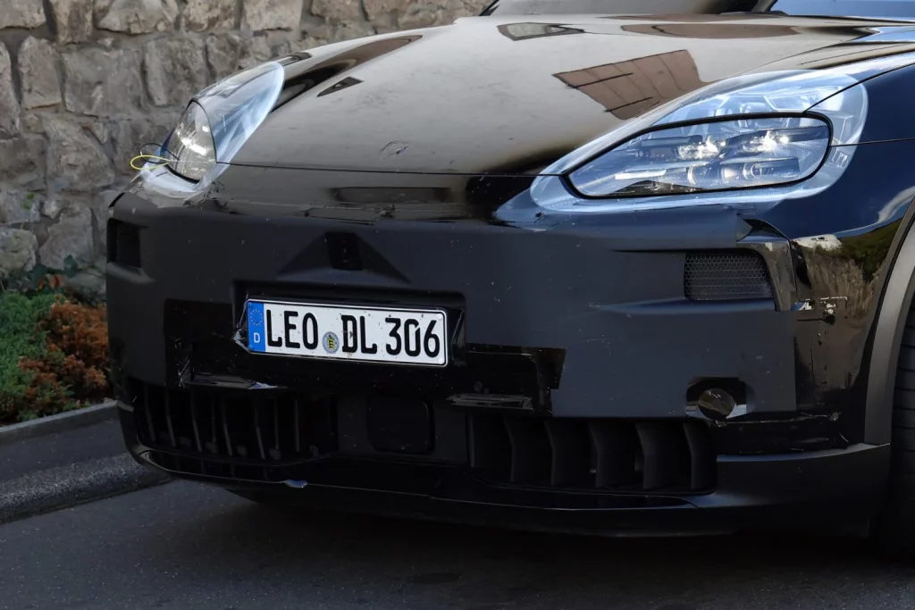 Habrá un Porsche Cayenne Turbo GT... eléctrico 16 Motor16 Porsche Cayenne Turbo GT 14 Motor16