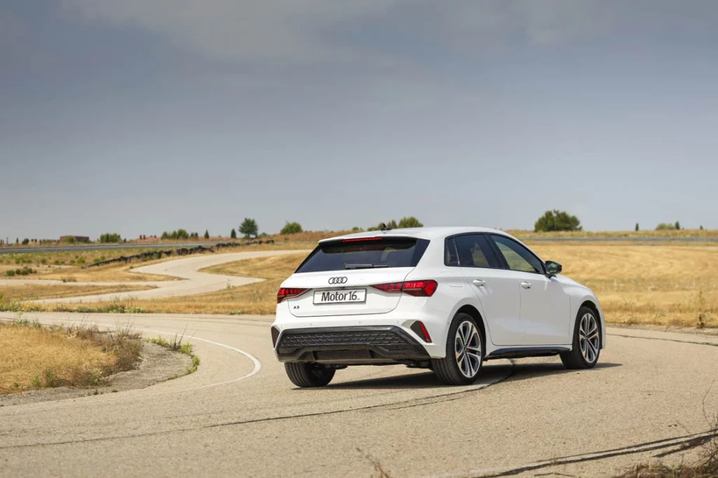 Prueba del Audi A3 Sportback TFSIe 272 CV S tronic. Eléctrico por la mañana, GTI por la tarde 25 Motor16 Prueba Audi A3 Sportback TFSIe 272 CV 19 Motor16