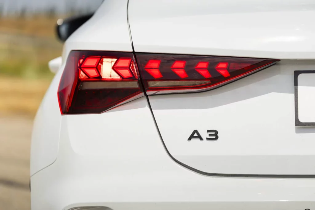 Prueba del Audi A3 Sportback TFSIe 272 CV S tronic. Eléctrico por la mañana, GTI por la tarde 26 Motor16 Prueba Audi A3 Sportback TFSIe 272 CV 20 Motor16