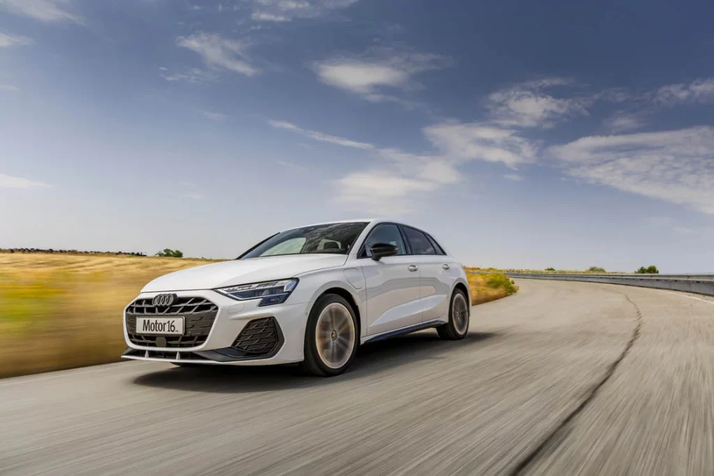 Prueba del Audi A3 Sportback TFSIe 272 CV S tronic. Eléctrico por la mañana, GTI por la tarde 4 Motor16 Prueba Audi A3 Sportback TFSIe 272 CV 28 Motor16