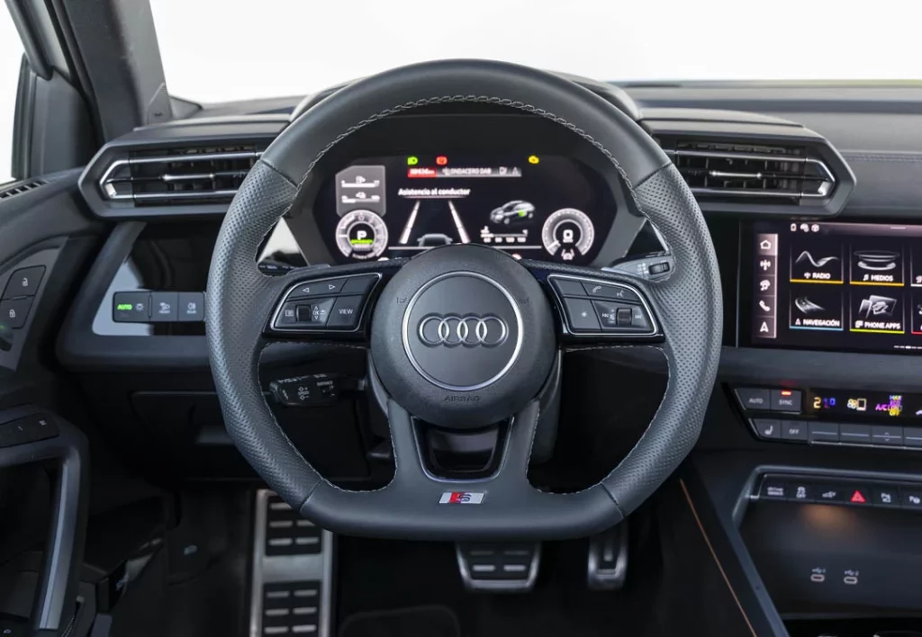 Prueba del Audi A3 Sportback TFSIe 272 CV S tronic. Eléctrico por la mañana, GTI por la tarde 10 Motor16 Prueba Audi A3 Sportback TFSIe 272 CV 4 Motor16