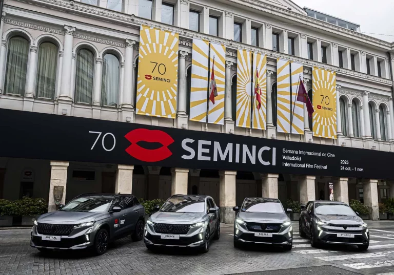 Los coches ‘made in Spain’ de Renault en los que viajan las estrellas de la Seminci