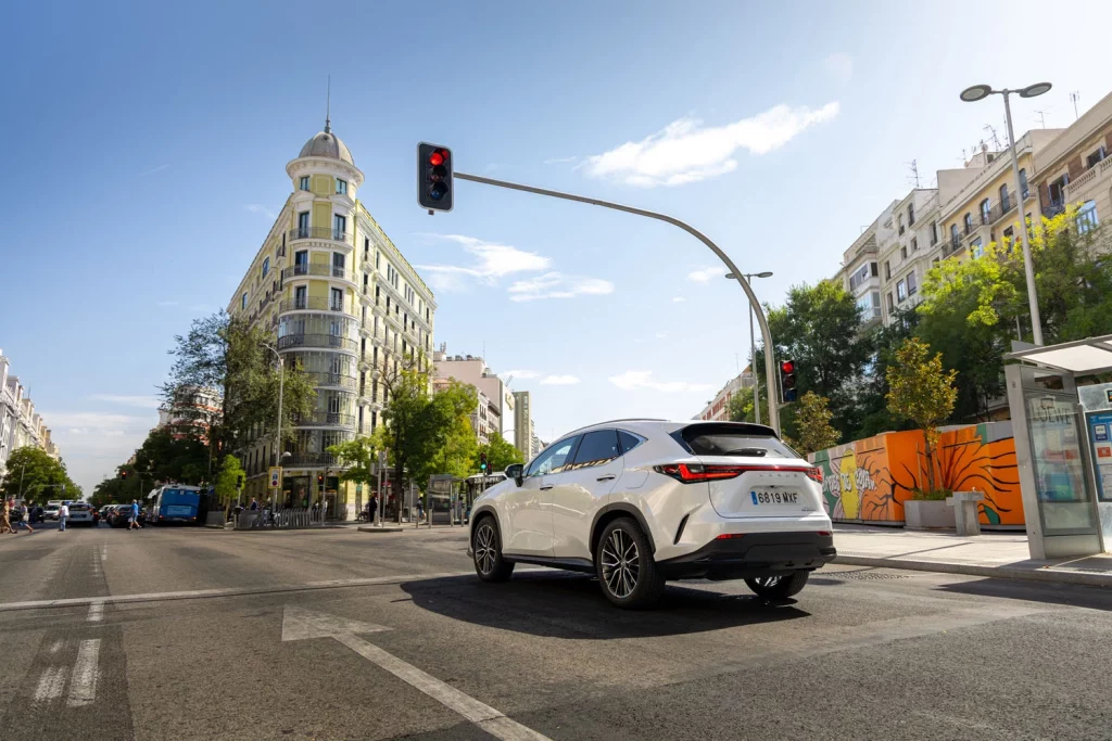 Ruta arquitectónica en el Lexus NX 450h+: Madrid, a la vanguardia 17 Motor16 RUTA ARQUITECTONICA LEXUS MADRID 10 Motor16