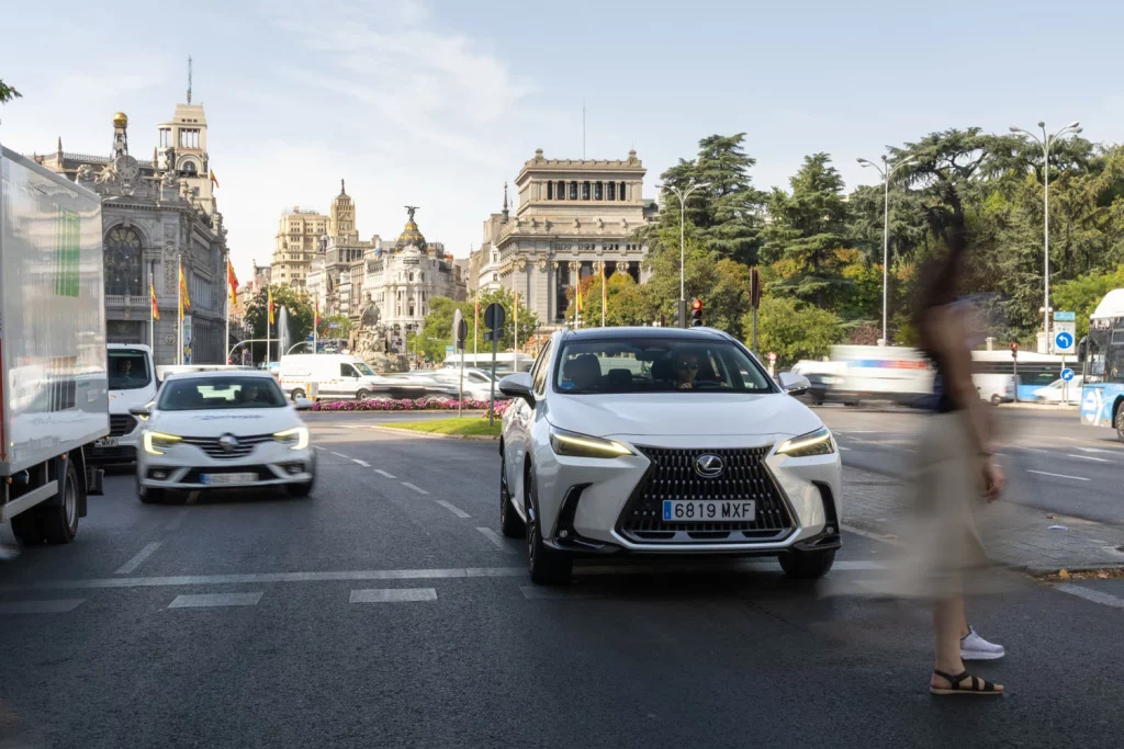Ruta arquitectónica en el Lexus NX 450h+: Madrid, a la vanguardia 16 Motor16 RUTA ARQUITECTONICA LEXUS MADRID 9 Motor16