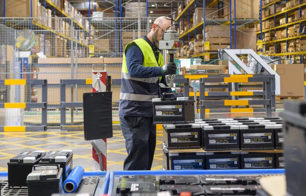Así es el nuevo programa de fidelización que Renault ofrece a sus clientes 10 Motor16 Renault CDE Torres de la Alameda 7 Motor16