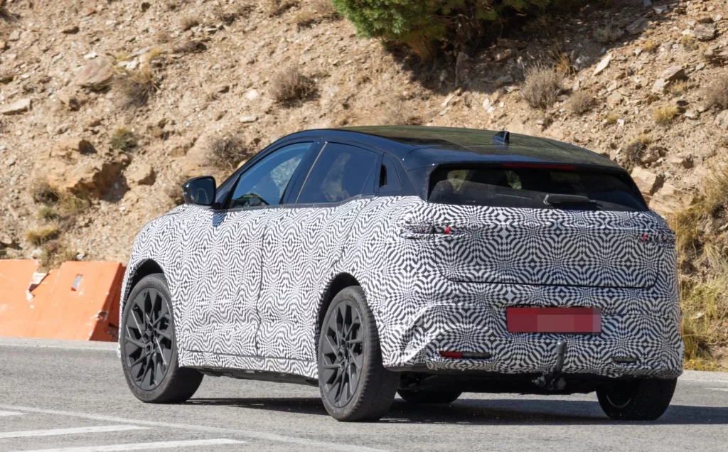 Renault Megane E-Tech 2026: primeras imágenes y grandes cambios en el compacto eléctrico 16 Motor16 Renault Megane E Tech 2026 14 Motor16
