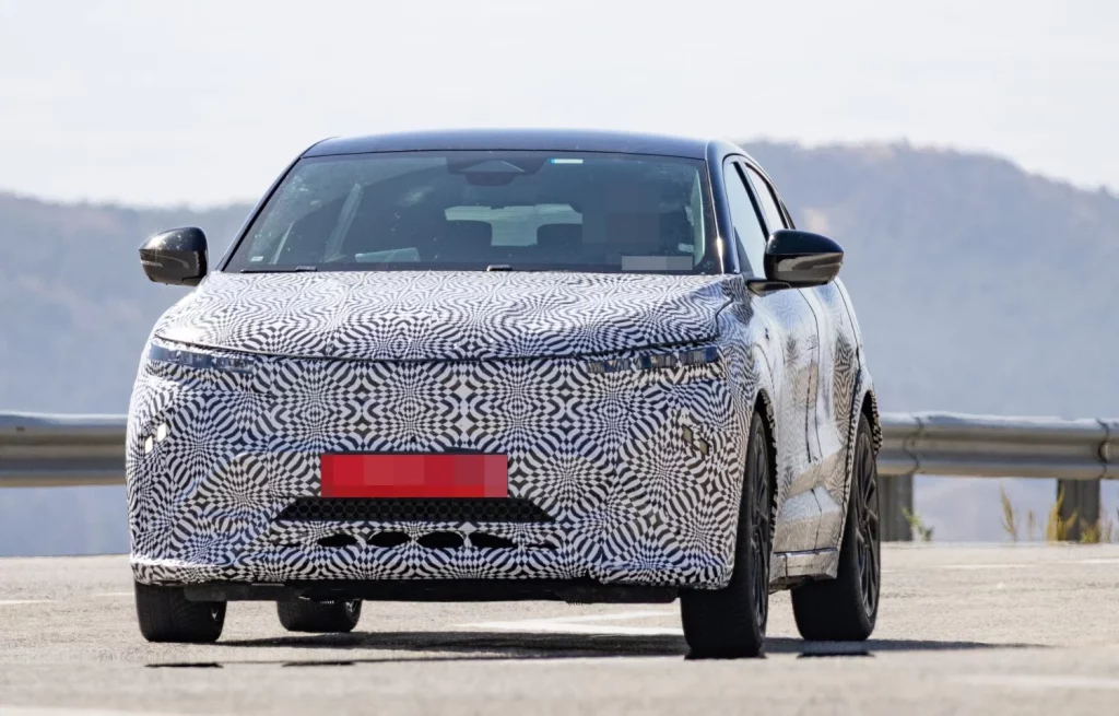 Renault Megane E-Tech 2026: primeras imágenes y grandes cambios en el compacto eléctrico 4 Motor16 Renault Megane E Tech 2026 2 Motor16