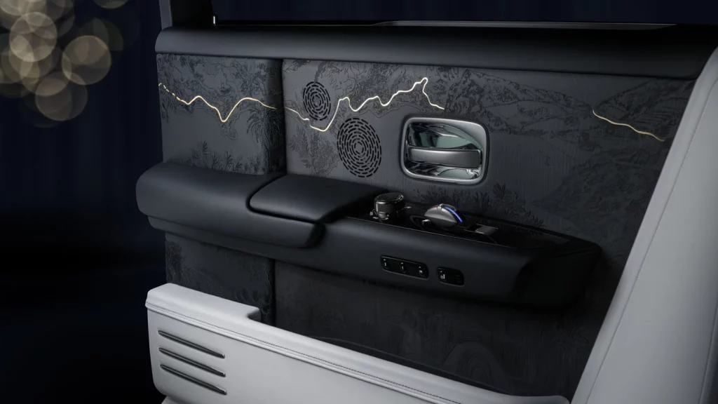 Un siglo de lujo rodante: Rolls-Royce celebra el centenario del Phantom con una edición extraordinaria 17 Motor16 Rolls Royce Phantom Centenary 11 Motor16