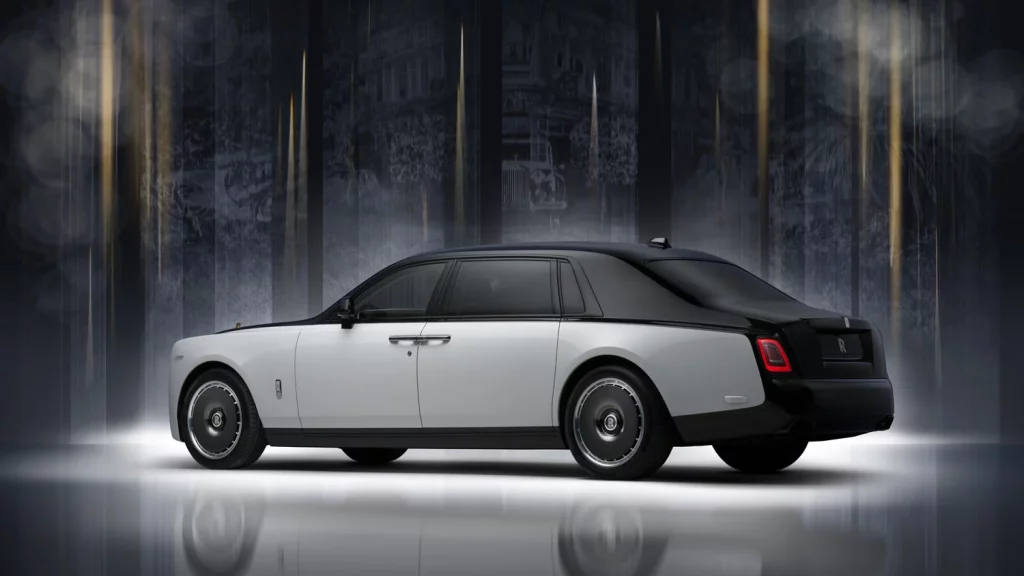Un siglo de lujo rodante: Rolls-Royce celebra el centenario del Phantom con una edición extraordinaria 11 Motor16 Rolls Royce Phantom Centenary 5 Motor16