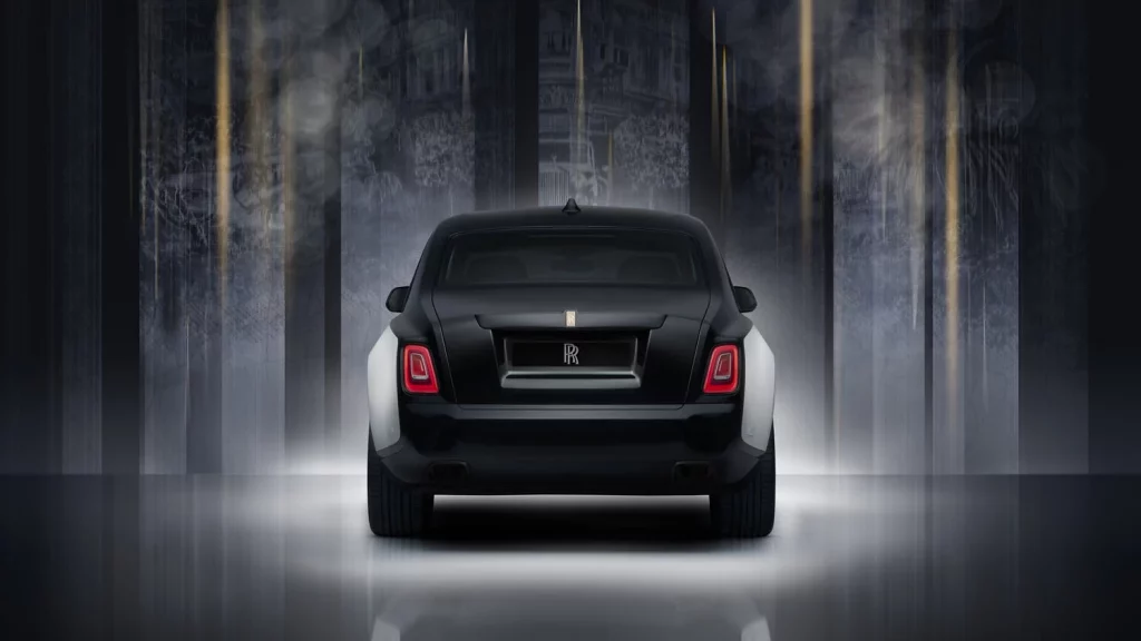 Un siglo de lujo rodante: Rolls-Royce celebra el centenario del Phantom con una edición extraordinaria 12 Motor16 Rolls Royce Phantom Centenary 6 Motor16