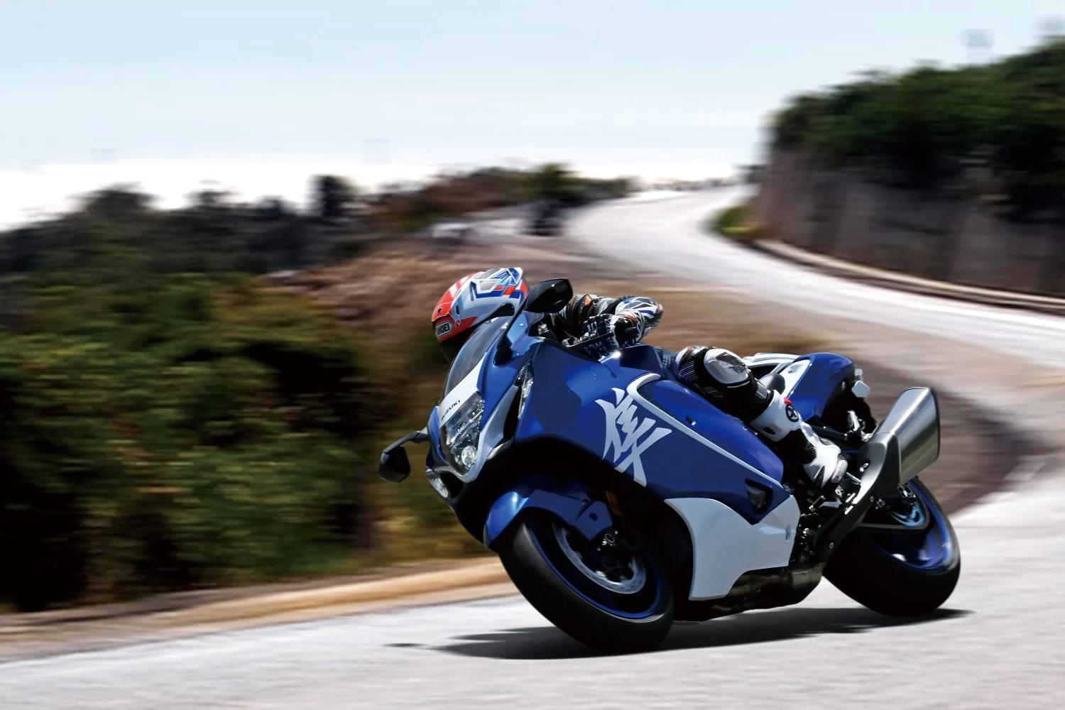Suzuki Hayabusa 2027 Special Edition: colores japoneses y electrónica avanzada ya en EE.UU.