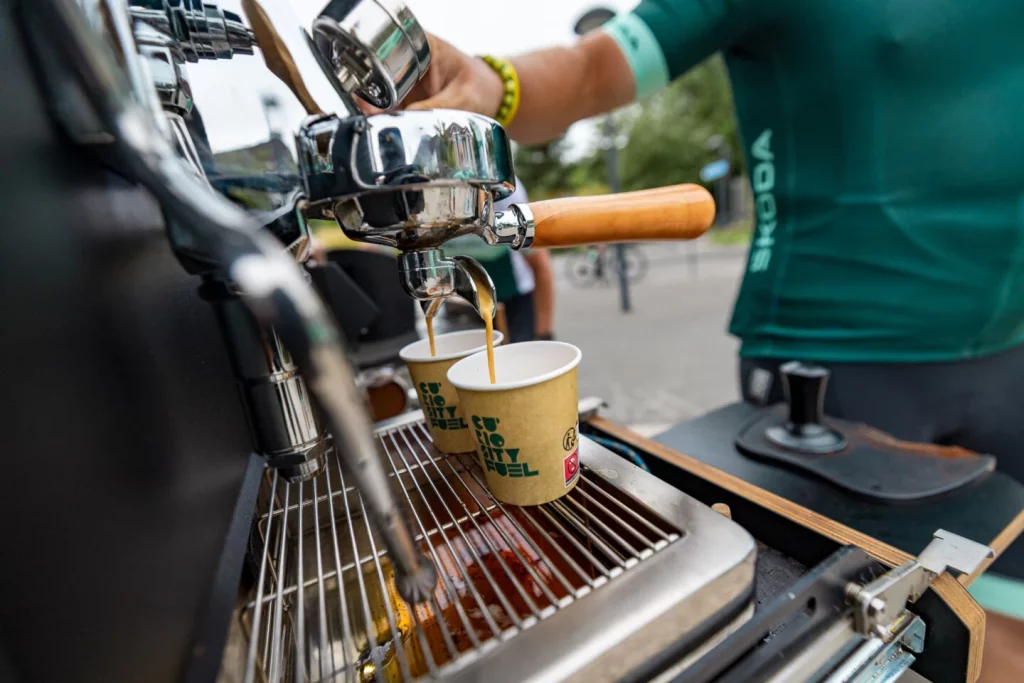 Skoda coffee car elroq enyaq11 Motor16