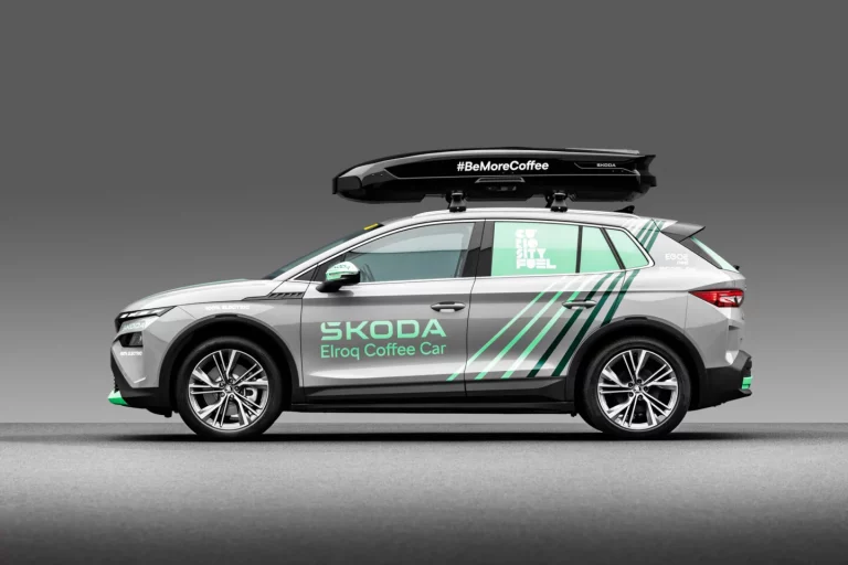 ¿Te apetece un café? Škoda convierte el Elroq y el Enyaq en cafeterías sobre ruedas
