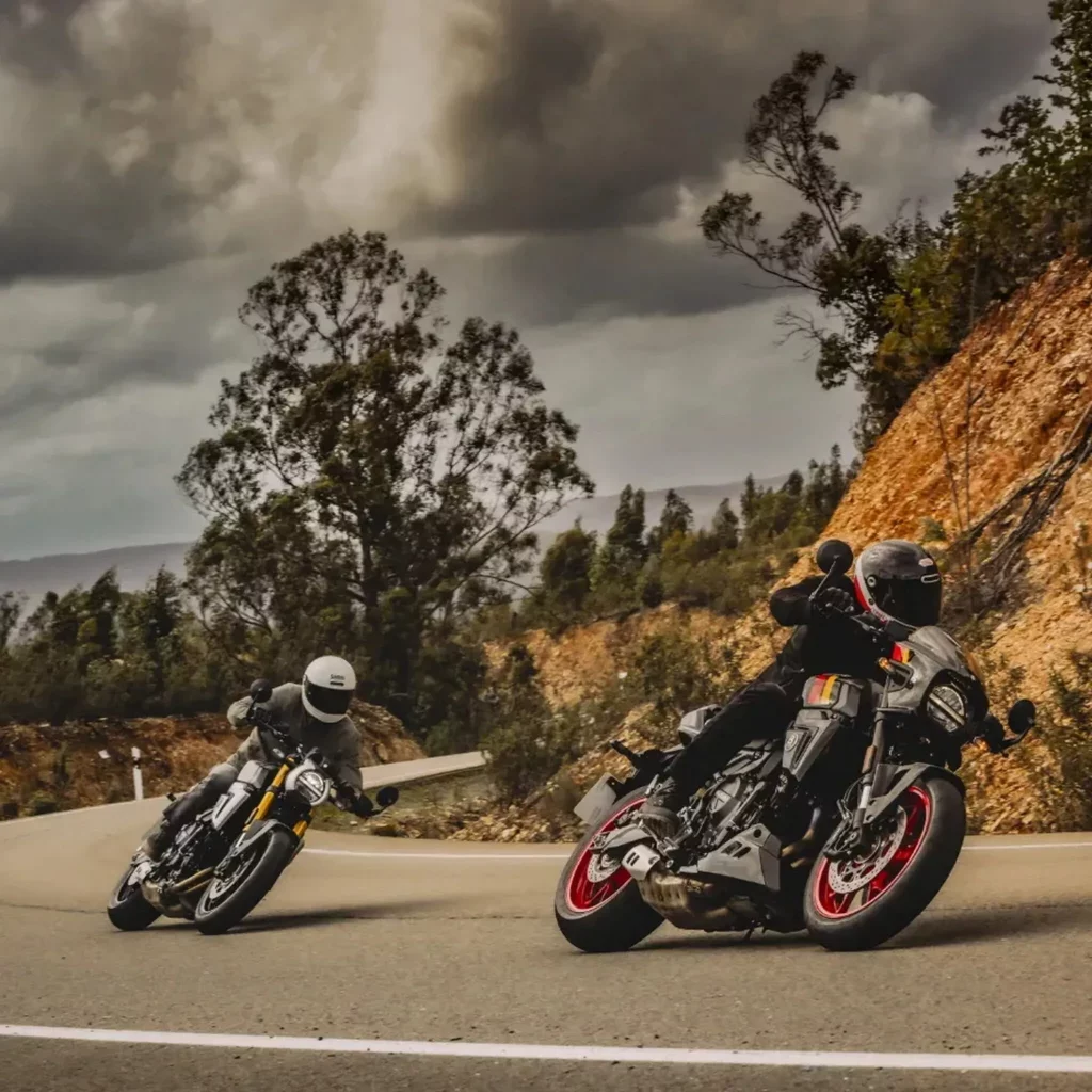 Suzuki GSX 8T and GSX 8TT 4 2048x2048 1 Motor16