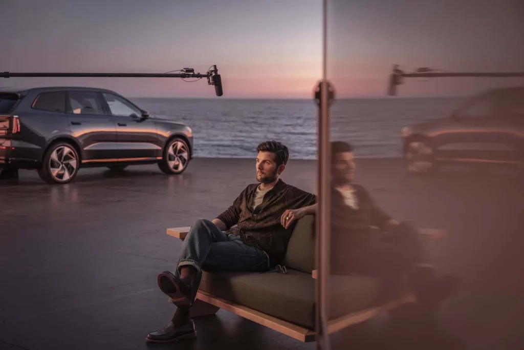 Adam Scott, protagonista de la exitosa serie "Separación", se alía con Volvo en un nuevo proyecto 4 Motor16 The Family Car An American Volvo Adam Scott1 Motor16