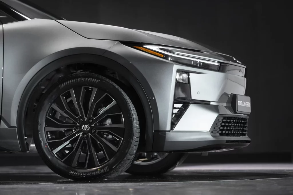 Primer contacto con el Toyota C-HR+ eléctrico. En el momento adecuado y con el precio justo 6 Motor16 Toyota C HR 2026 18 Motor16