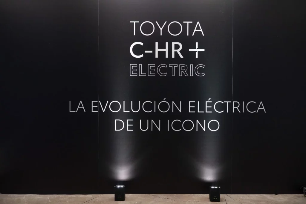 Primer contacto con el Toyota C-HR+ eléctrico. En el momento adecuado y con el precio justo 4 Motor16 Toyota C HR 2026 2 Motor16