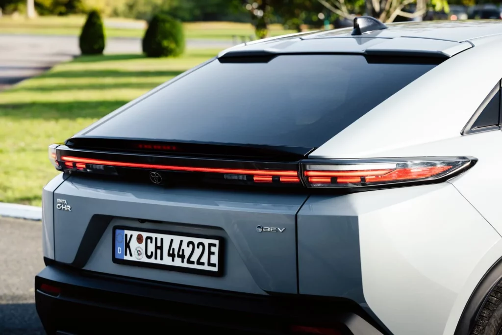 Primer contacto con el Toyota C-HR+ eléctrico. En el momento adecuado y con el precio justo 49 Motor16 Toyota C HR 2026 44 Motor16