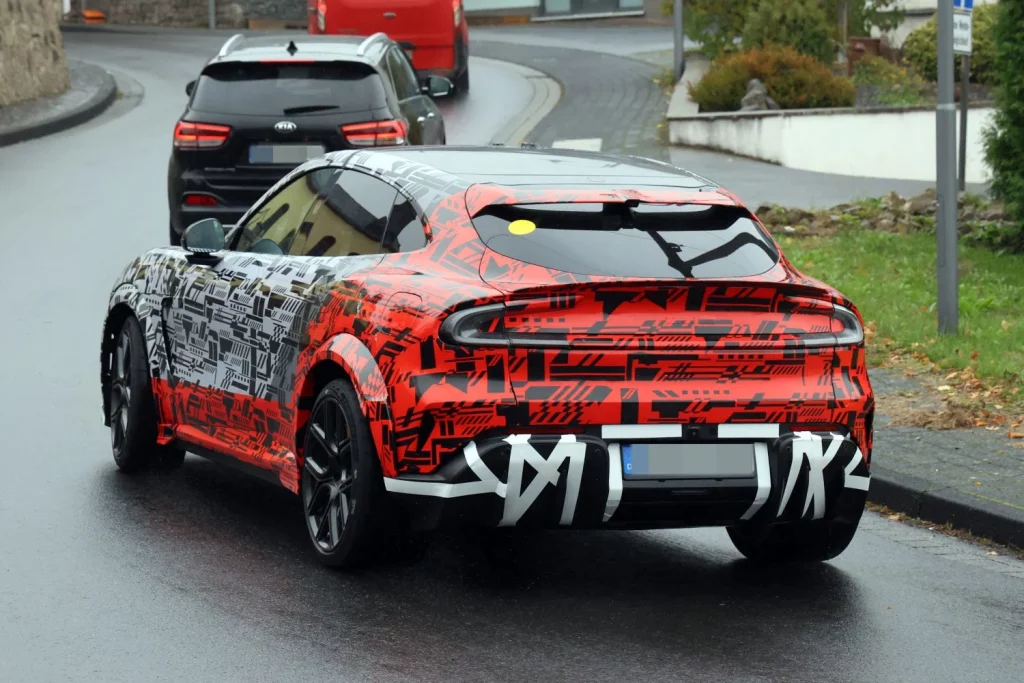 Xiaomi pone a punto el YU7 GT, que podría llegar a 1.000 CV 14 Motor16 Xiaomi YU7 GT 12 Motor16