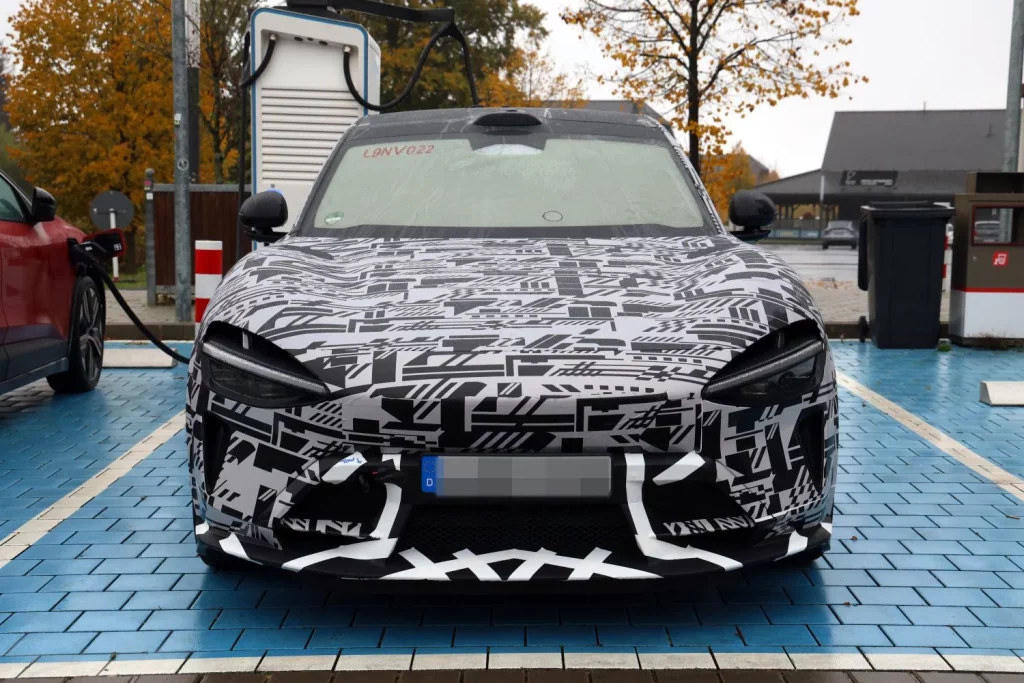 Xiaomi pone a punto el YU7 GT, que podría llegar a 1.000 CV 22 Motor16 Xiaomi YU7 GT 20 Motor16