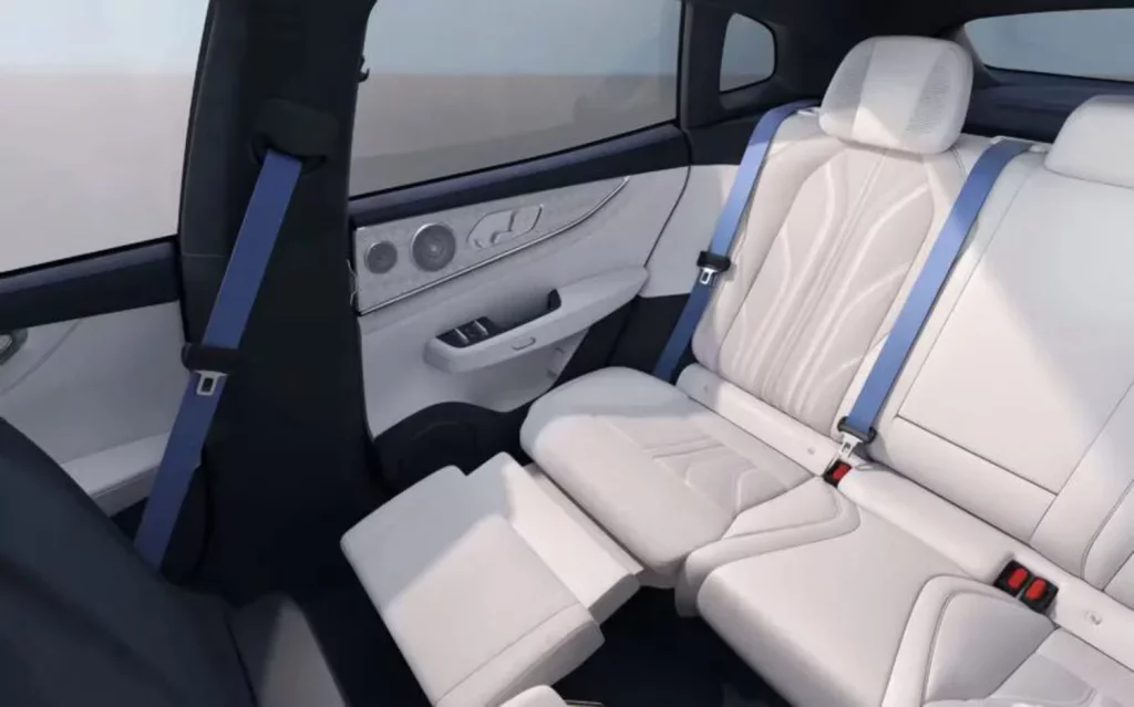 ZEEKR 001 INTERIOR 2 Motor16