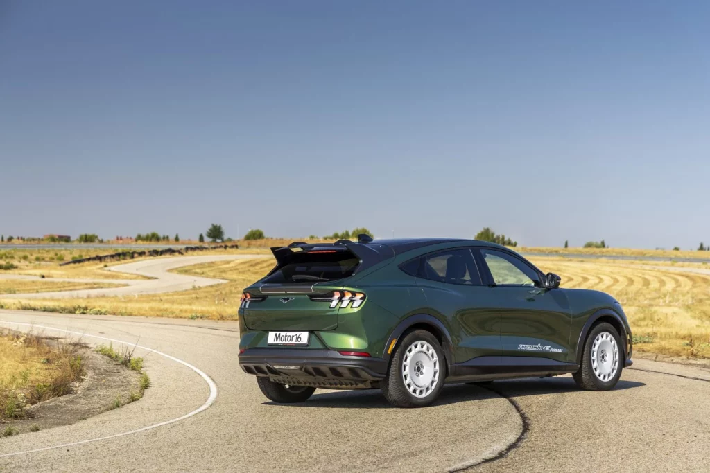 Prueba del Ford Mustang Mach-E Rally: ¡Tierra a la vista! 31 Motor16 ford mustang mach e rally 24 Motor16