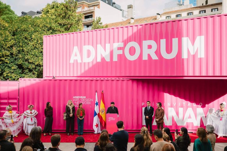 ADN FORUM 2025; arte, diseño y Latinoamérica se encuentran en la Plaza de Colón