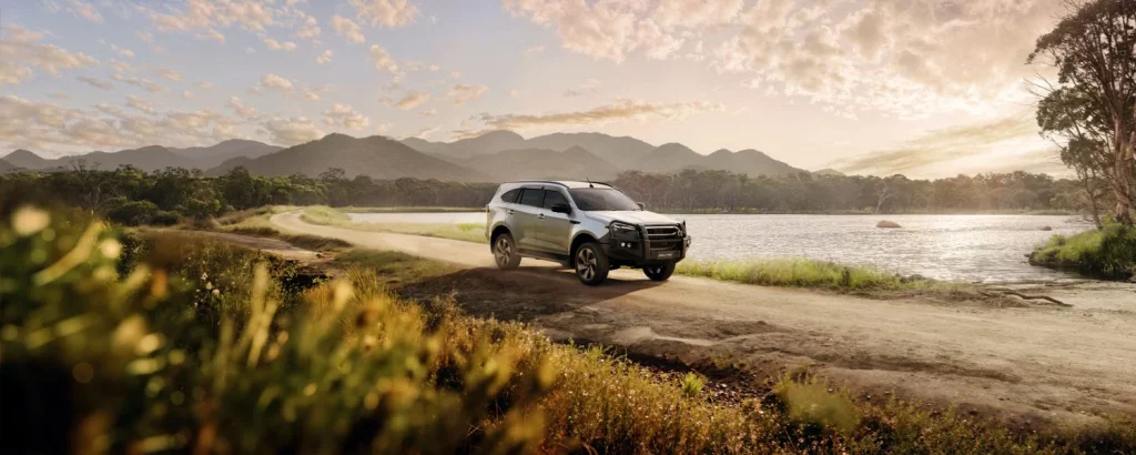 Isuzu MU-X Tour Mate 2025: Todoterreno puro para siete 2 Motor16 Isuzu MU-X Tour Mate 2025: Todoterreno puro para siete