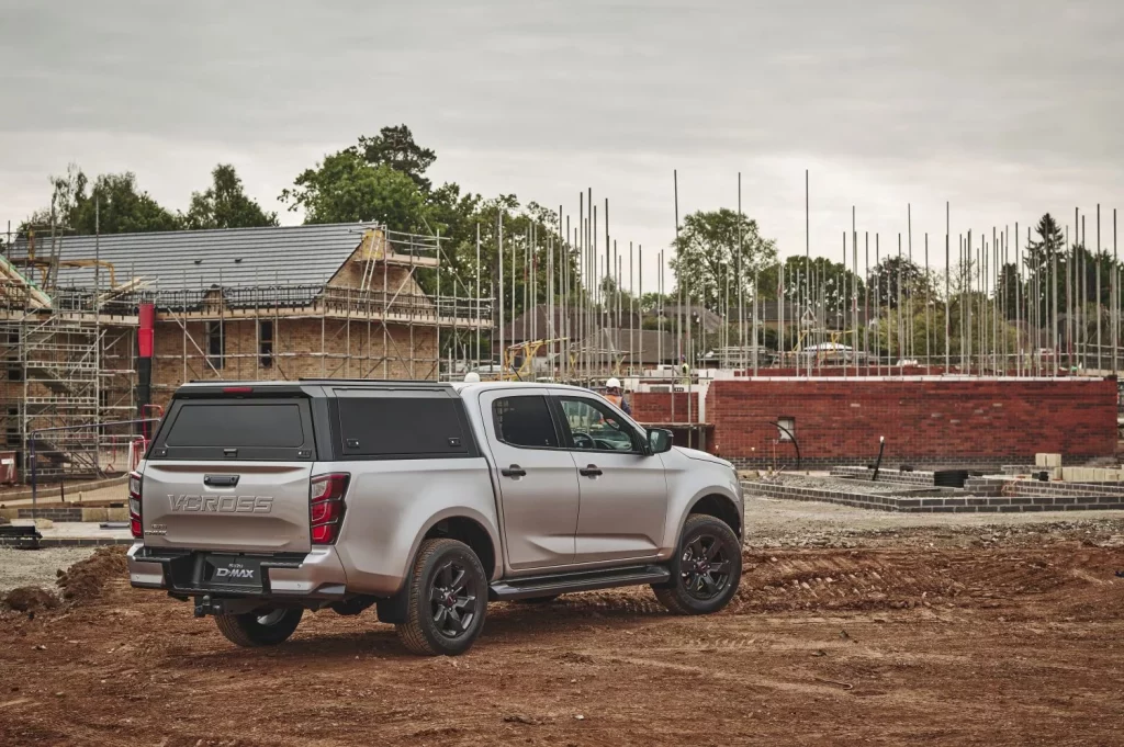 Isuzu D-Max V-Cross Commercial: Un pick up doble cabina con sorpresa