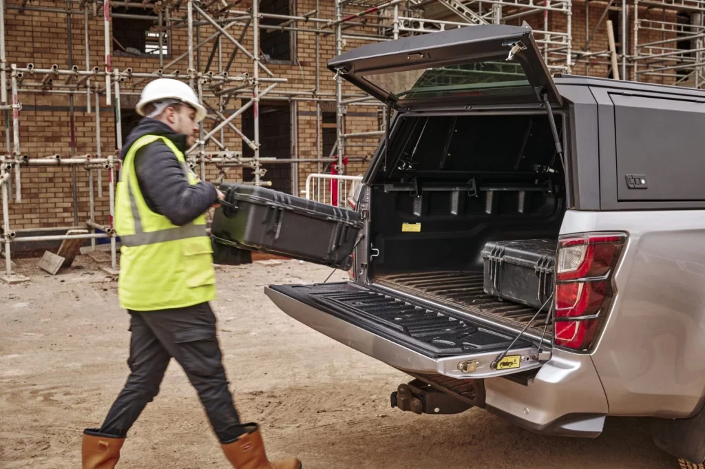 isuzu d max comercial dos plazas doble cabina 25 Motor16