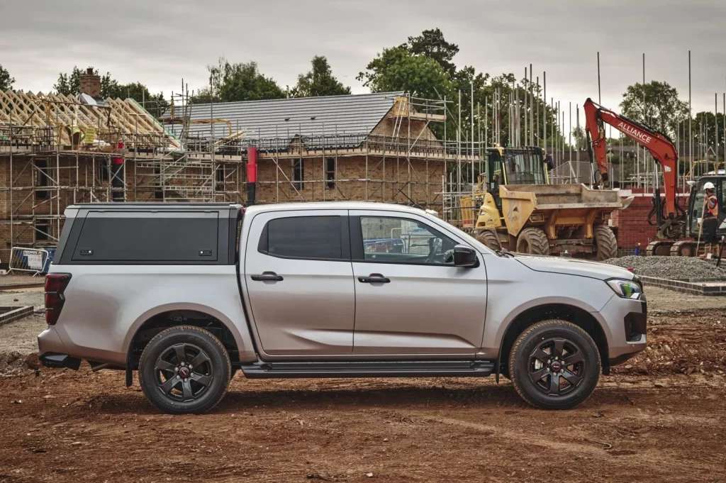 Isuzu D-Max V-Cross Commercial: Un pick up doble cabina con sorpresa
