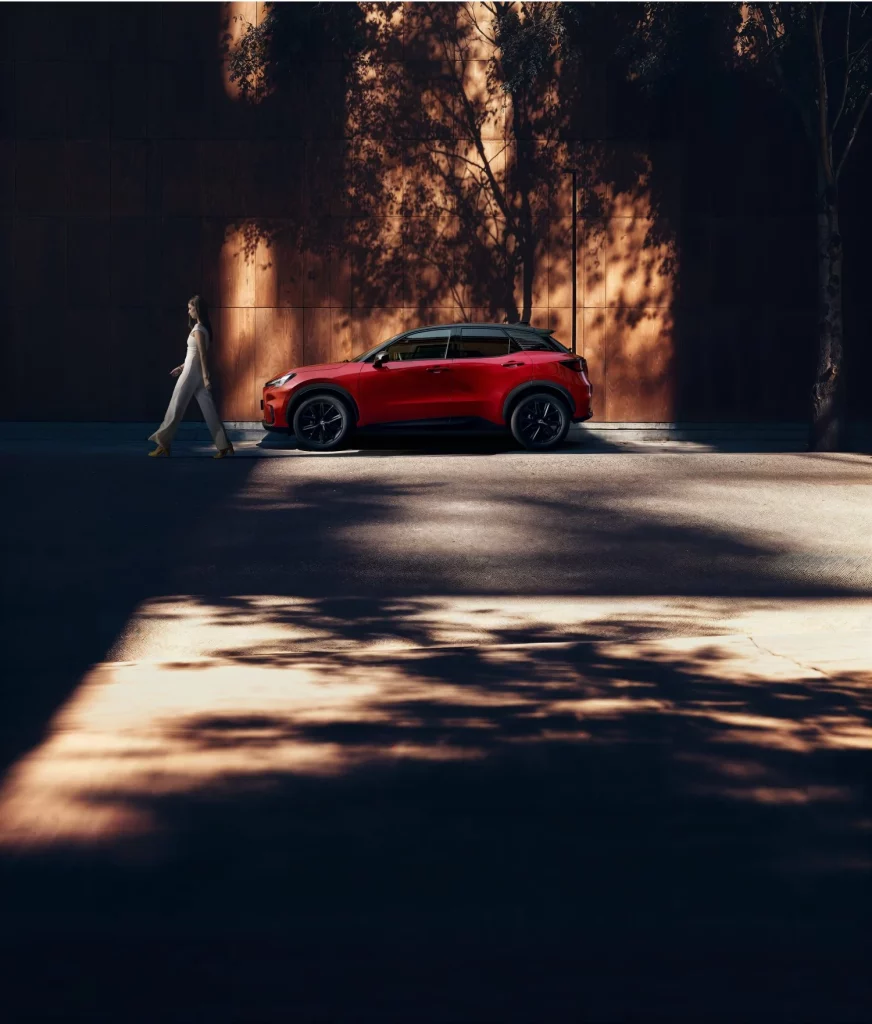Probamos el nuevo Lexus LBX para descubrir su Vibrant Edition: La serie especial definitiva 4 Motor16 Probamos el nuevo Lexus LBX para descubrir su Vibrant Edition: La serie especial definitiva