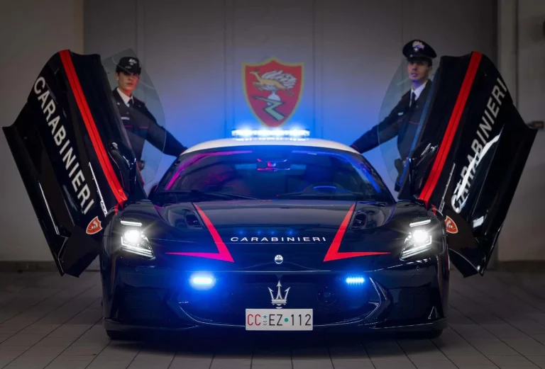 Maserati MCPURA y Alfa Romeo Giulia Quadrifoglio: los nuevos superdeportivos de los Carabinieri