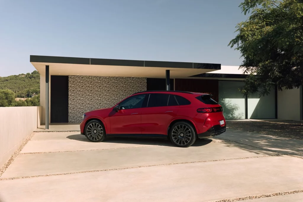 El Mercedes GLC eléctrico, con 707 kilómetros de autonomía, ya tiene precio 9 Motor16 El Mercedes-Benz GLC eléctrico, con 707 km de autonomía, ya tiene precio