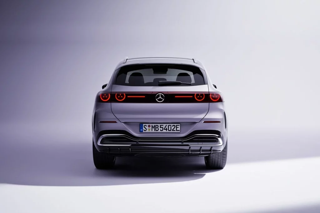 El Mercedes GLC eléctrico, con 707 kilómetros de autonomía, ya tiene precio 30 Motor16 mercedes glc electrico precio 8 Motor16