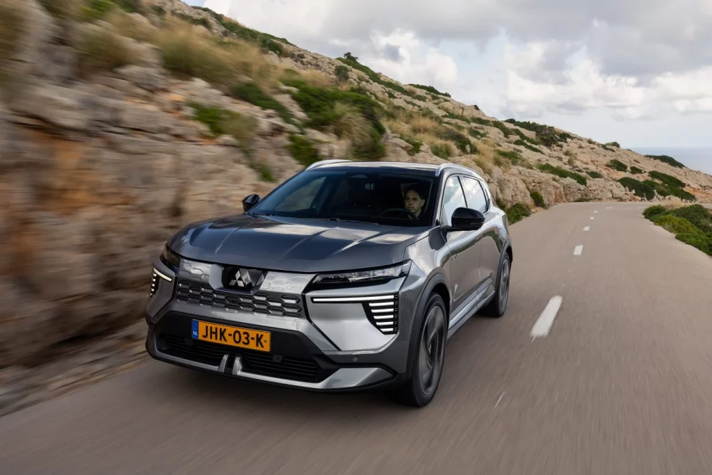 mitsubishi eclipse cross prueba 15 Motor16