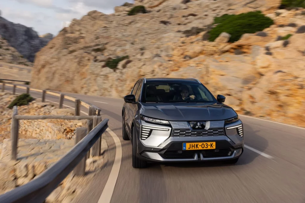 mitsubishi eclipse cross prueba 9 Motor16