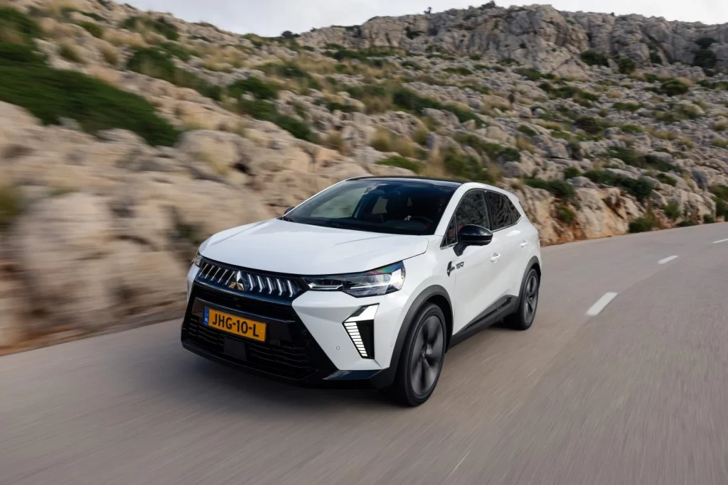 Primera prueba del Mitsubishi Grandis: El “tapado” de los SUV compactos 42 Motor16 mitsubishi grandis 11 Motor16