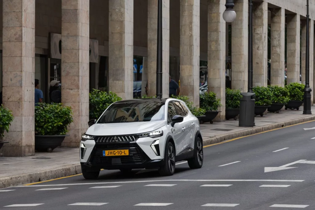 Primera prueba del Mitsubishi Grandis: El “tapado” de los SUV compactos 31 Motor16 mitsubishi grandis 22 Motor16