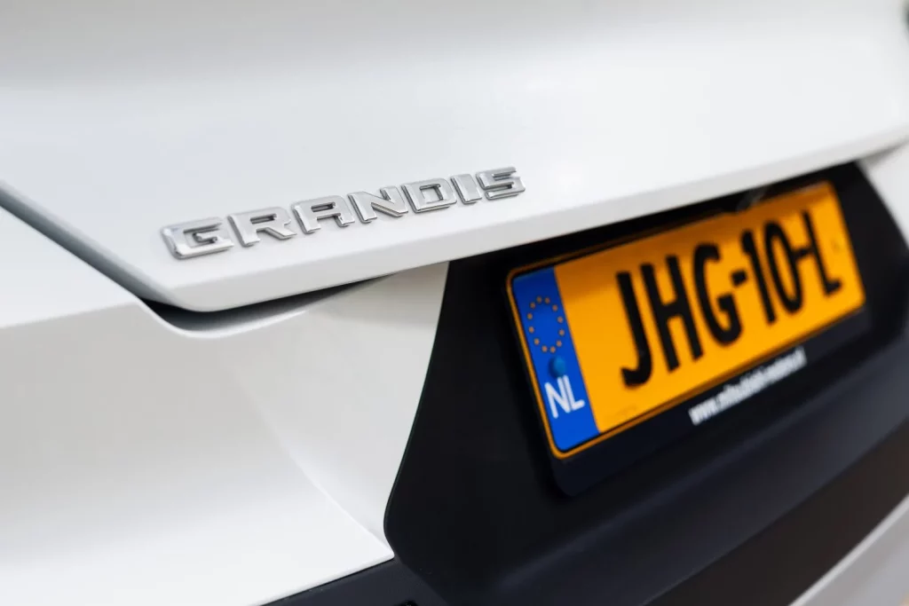 Primera prueba del Mitsubishi Grandis: El “tapado” de los SUV compactos 20 Motor16 mitsubishi grandis 34 Motor16