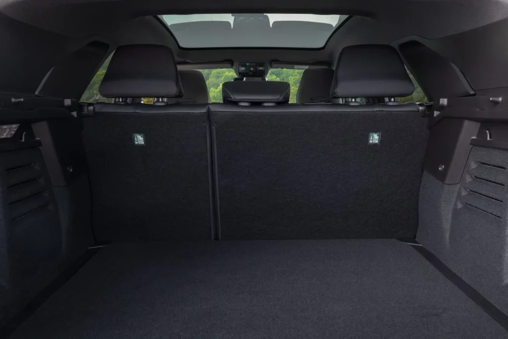 Primera prueba del Mitsubishi Grandis: El “tapado” de los SUV compactos 13 Motor16 mitsubishi grandis 41 Motor16